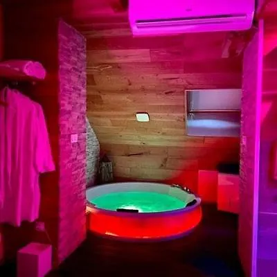 Charme Apartment *